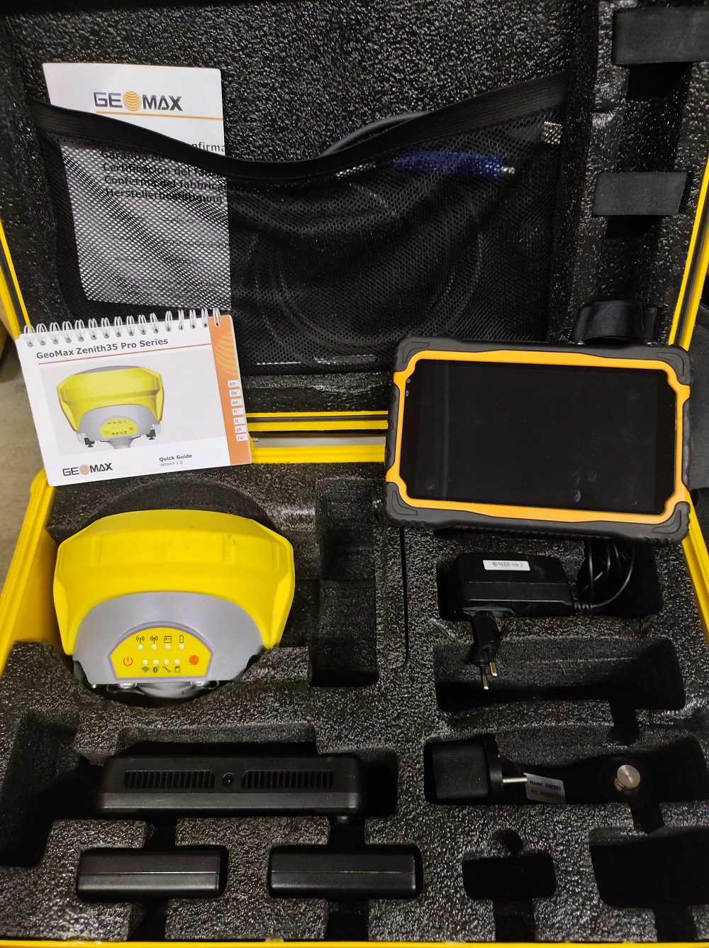 GPS GEOMAX ZENITH35PRO TAG GSM-UHF