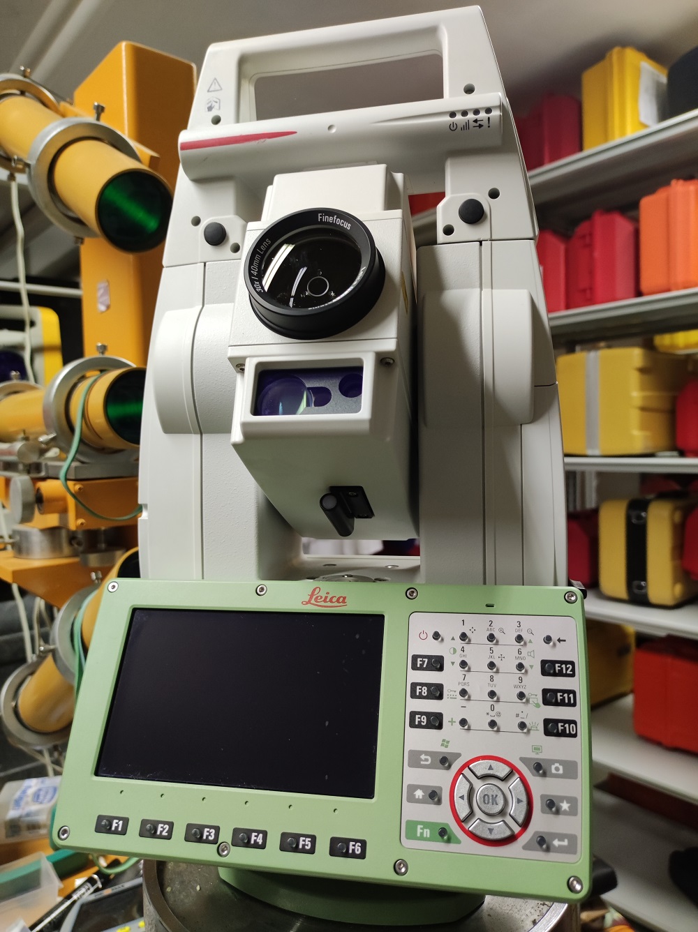 STAZIONE TOTALE LEICA GEOSYSTEMS TS16